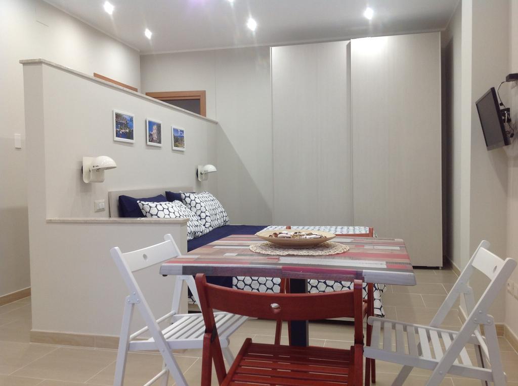 דירות גיארדיני נאקסוס Casa Lucrezia מראה חיצוני תמונה